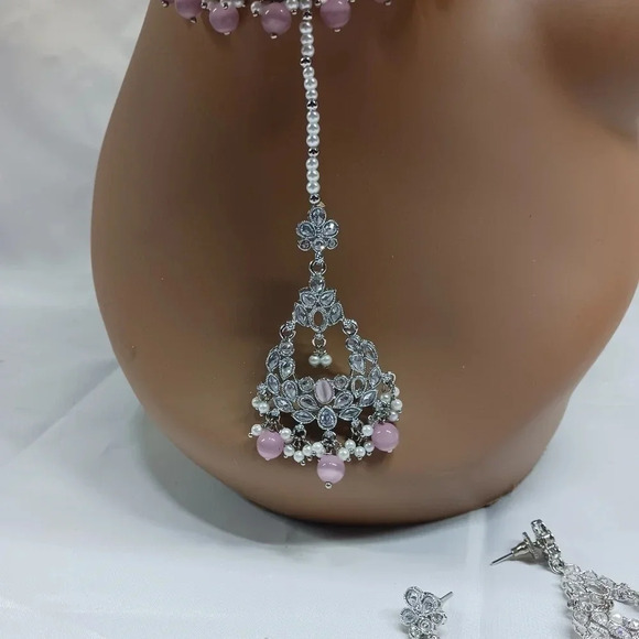 NEW Rhinestone and pearl choker set - Picture 3 of 6